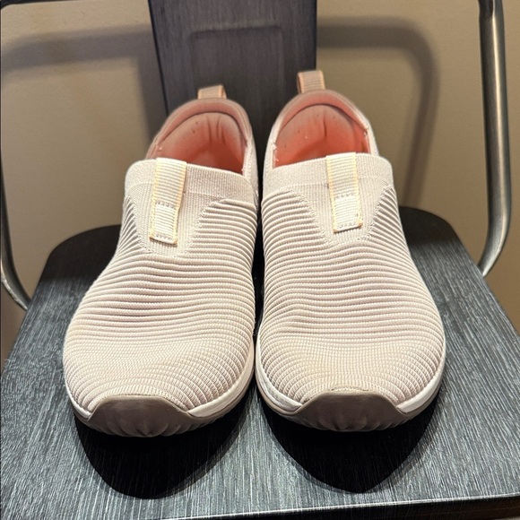 Ryka Women's Pink Ribbed Slip-On Shoes - Picture 2 of 13